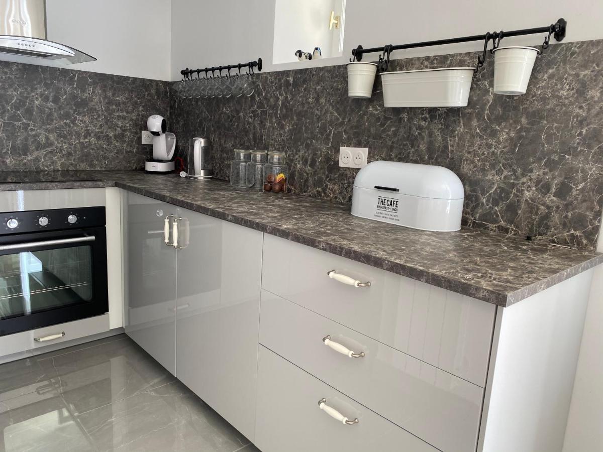 Amity. Exclusive Poolside Garden Apartment Sarlat-la-Caneda Εξωτερικό φωτογραφία